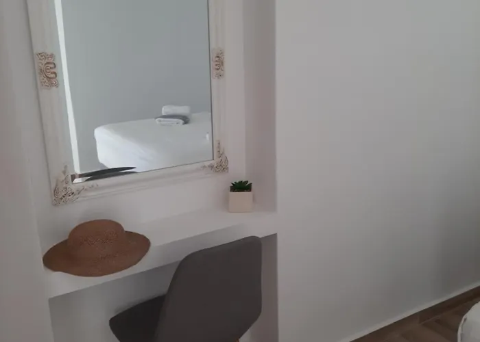 Flora In Paros Апартаменты *