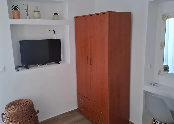 Flora In Paros Апартаменты *