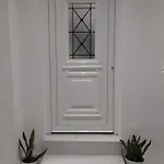 公寓 Flora In Paros 纳乌萨