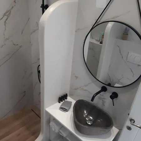 Apartamento Flora In Paros *