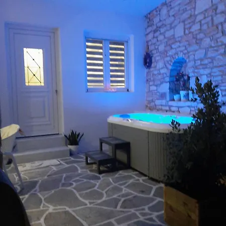 Appartement Flora In Paros Naousa