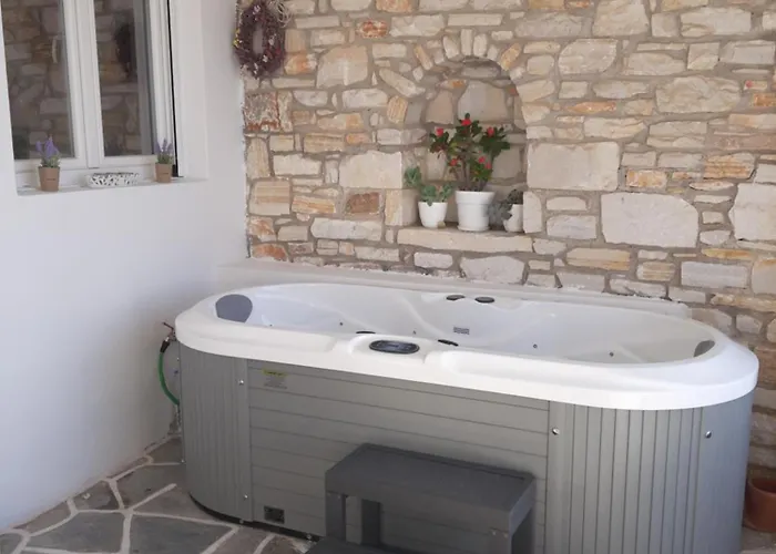 Flora In Paros * Naousa